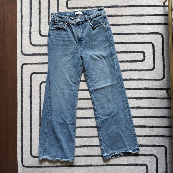 LOFT Straight Leg Mid-Wash Ankle Jean Size 6P - Picture 2 of 7